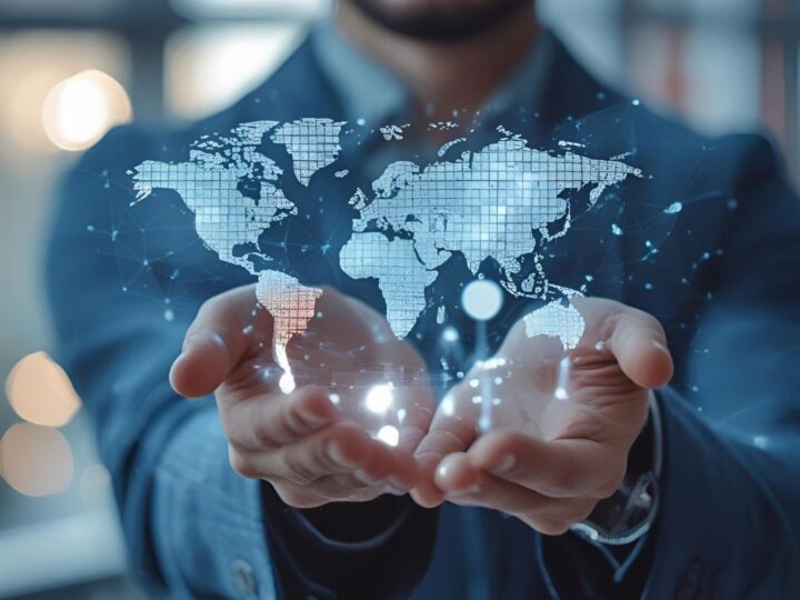 ¿Externalizar tu IT o contratar un equipo interno? Descubre la mejor opción para tu empresa en Málaga y España con Castellana Software ⚡